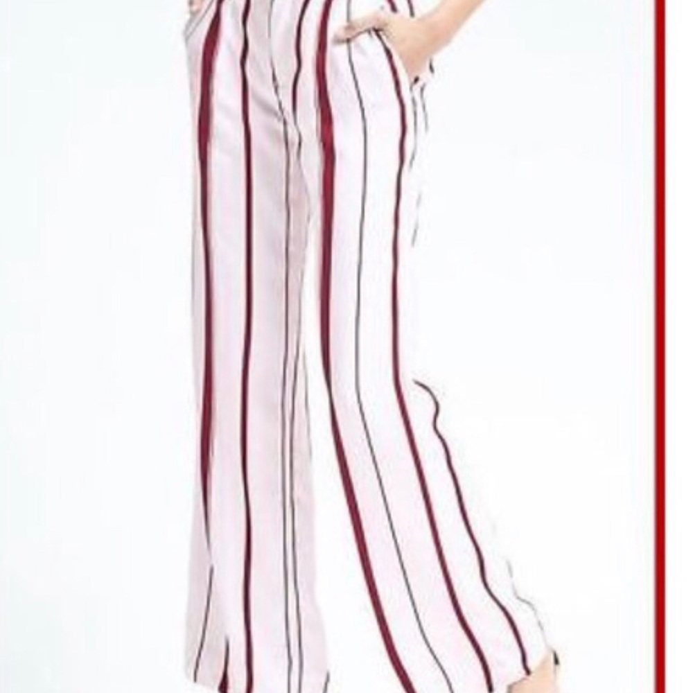 NWT Banana Republic white pant with red stripe and matching  top